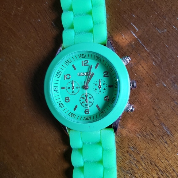 Womens Watches - Picture 4 of 4